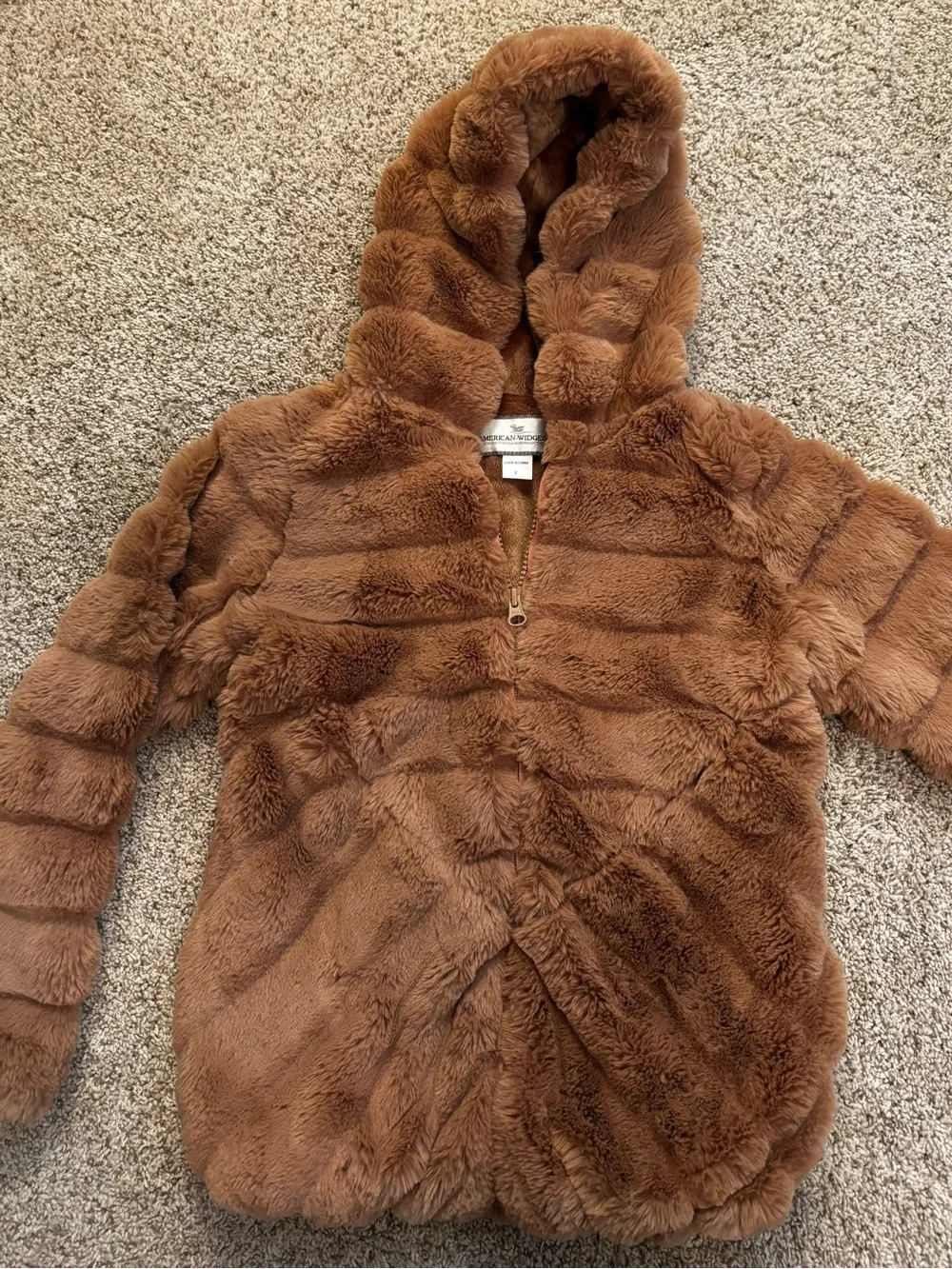 AMERICAN WIDGEON Faux Fur Hooded Jacket. Size 7.